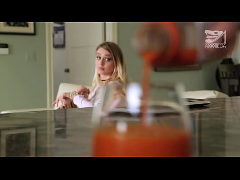 ❤️ Titi handiak eta puxa estua dituen neska beroa galtzailetik oilarra lortzen du, baina oso gogorra ☑ Izorra %eu.porn-milf-300.ruan ❤